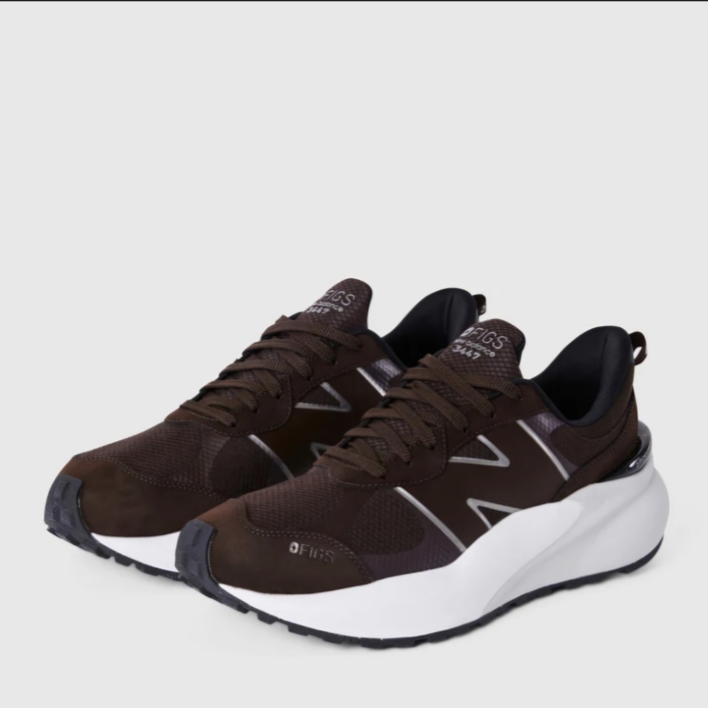 Figs x New Balance 3447 Unisex Sneakers in Espresso in a size M9/W10.5 NIB